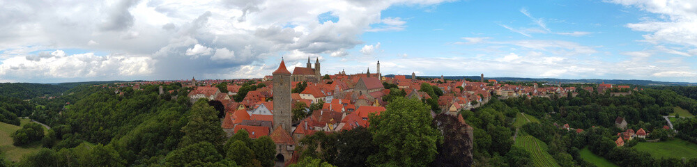 Fototapeta na wymiar Rothenburg ob der Tauber, Deutschland: Panorama der Stadt