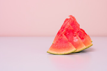 Triangular pieces of seedless watermelon