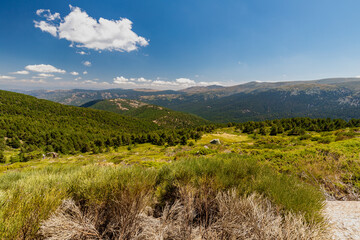 Amazing panoramic views over the Northern Mountain range of Madrid with the Peñalara mountains. This part has wonderful hikes starting the little village of Cotos.