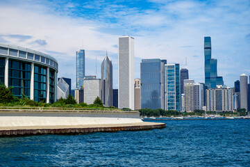 Fototapeta na wymiar Beautiful Chicago Skyline. Gorgeous photo of a Chicago Skyline as viewed from the Museum Campus Lakefront Trail.