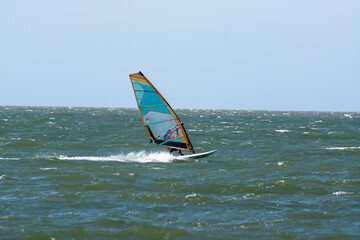 Extreem watersport in cold water of North Sea