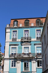 Fototapeta na wymiar Façade d’immeuble à Lisbonne, Portugal