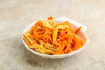 Korean soy asparagus with carrot