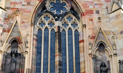 façade extérieur de la cathedrale de colmar