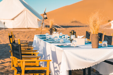 A dinner set in deserts.