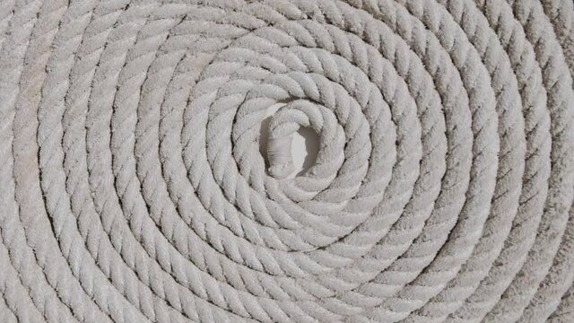 deck rope rolled in a circle