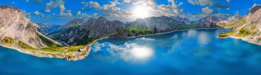 Foto op Canvas Alpen skypano boven de Luenersee in Oostenrijk © Mathias Weil