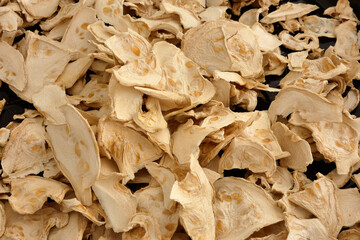 dried zucchini, sun dried zucchini, dried zucchini,