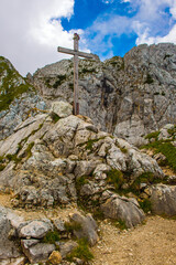 Fototapeta premium cross in the mountains