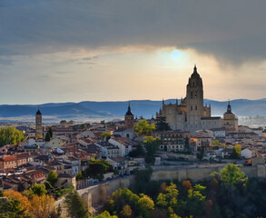 Fototapeta na wymiar Dramatic sunset in Segovia (Spain)