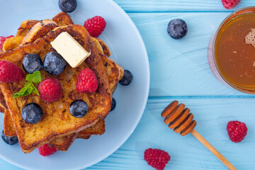 French toast with berries and honey