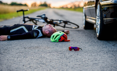 Traffic accident between cyclist and a car