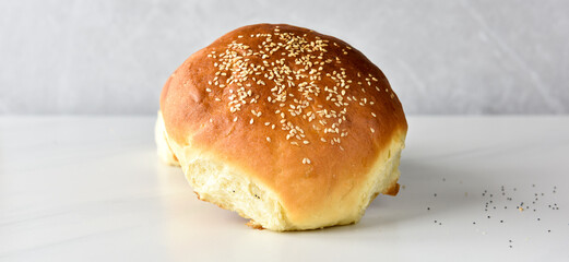 buns with sesame and poppy seeds