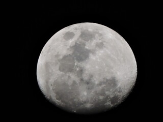 Noche tranquila, luna llena