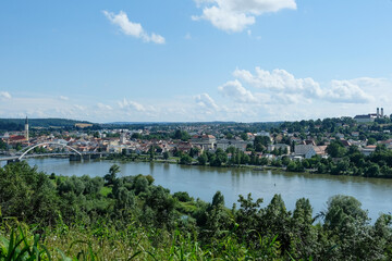 Fototapeta premium View over the river Danube to the city of Vilshofen, Germany