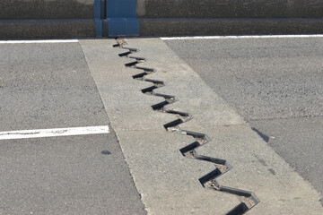 道路橋脚の接合部