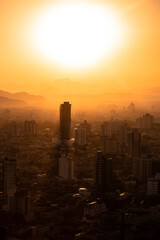 Pôr do sol com vista para a cidade de Itajaí - Paisagem urbana