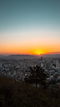 Pôr do sol na cidade de Itajaí - Santa Catarina