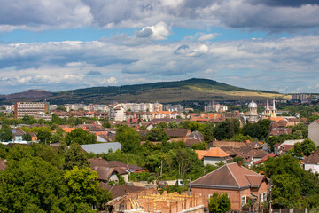 Fototapeta na wymiar Landscape with the city of Hunedoara - Romania