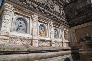 Fototapeta na wymiar 仏教八大聖地　世界遺産ブッダガヤの大菩提寺