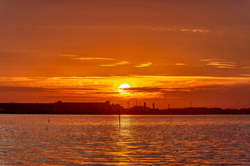 Naklejka premium Sunrise 24, 2021, Sanbanzse, Urayasu,Japan