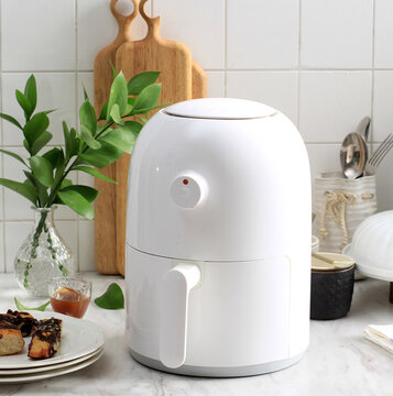 White Mini Air Fryer For Healthy Cooking In The Kitchen