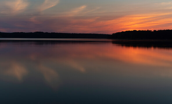 Sunset over a North Carolina Lake © Guy Sagi