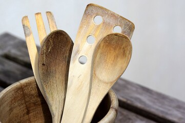 ustensiles de cuisine en bois