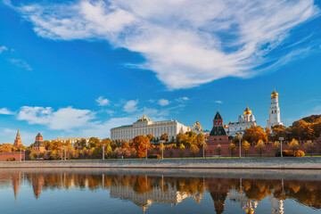Fototapeta premium Moscow Russia, city skyline at Kremlin Palace and Moscow River with autumn foliage season