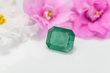 Obraz na płótnie Canvas Emerald gemstones