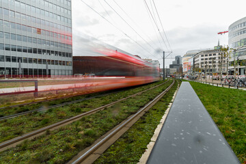 Naklejka premium Düsseldorf Highspeed tram approaching