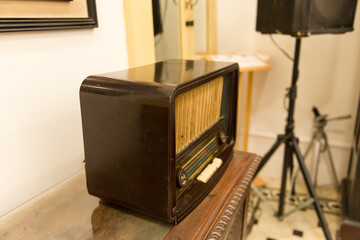 Old Radio 