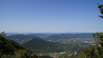 Panorama dal Monte Catria nelle Marche