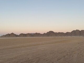 Fototapeta na wymiar sunset in the Sinai desert