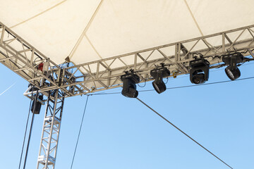 light truss for stage illumination