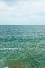 Vista para o mar calmo - Paisagem natural