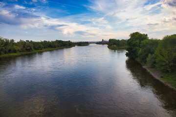 Fototapeta na wymiar Blick von der Herrenkrugbrücke auf die Elbe, Brücke in Magdeburg, Sachsen Anhalt, Deutschland 