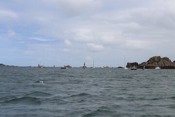 Bateaux dans l'archipel de Brehat, departement des Cotes d'Armor, region Bretagne, France