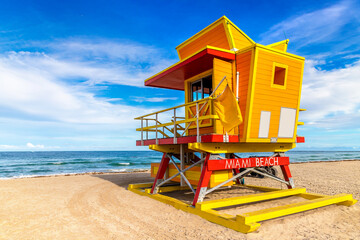 Naklejka premium Lifeguard tower in Miami Beach