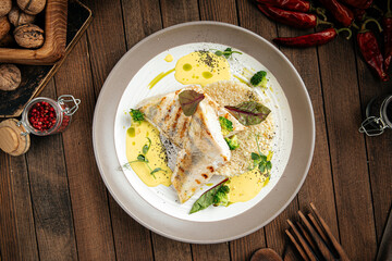 Gourmet pike perch fillet with couscous and bearnaise sauce