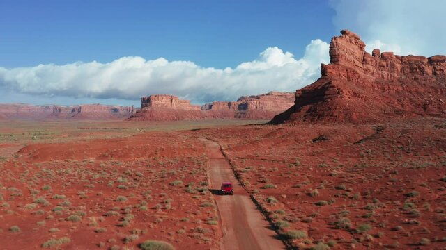 4x4 In The Desert