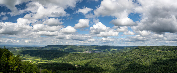 Blick über den Albtrauf im Zollernalbkreis