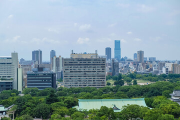 Obraz premium 大阪城天守閣から見た大阪の街並み