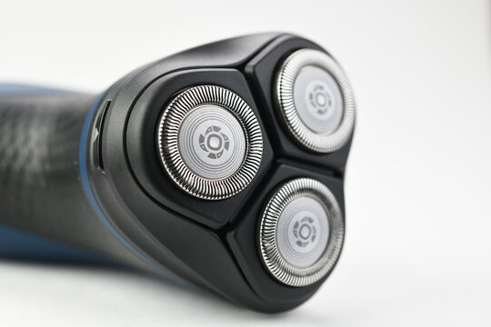 Electric shaver for men with three shaving heads 
