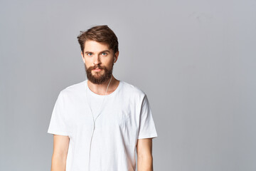 Obraz premium man in white t-shirt fun dance entertainment lifestyle happy
