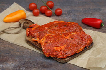 Nackensteak mit Tomaten und Paprika,