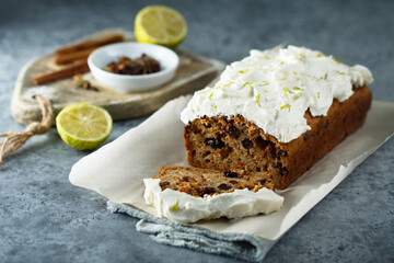 Loaf cake with lime and raisins