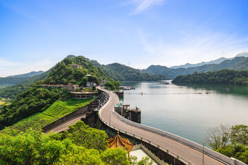 Obraz na płótnie Canvas Shimen Dam and Shihmen Reservoir at Taoyuan city in taiwan