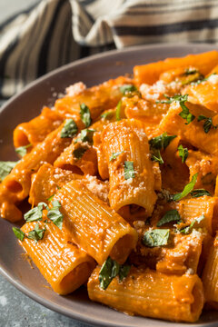 Healthy Homemade Vodka Rigatoni Pasta