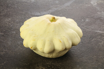 Raw round vegetable - zucchini patosson